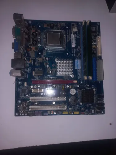 Placa mae lga 775 com 3gb
