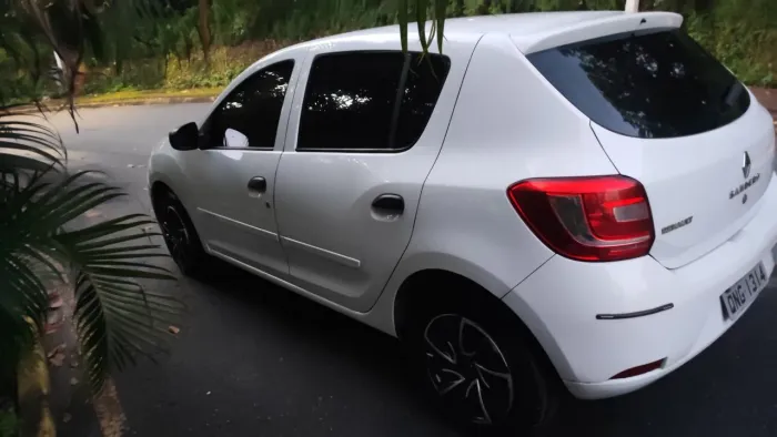 Renault Sandero Authentique Flex 1.0 12V 5P 2018