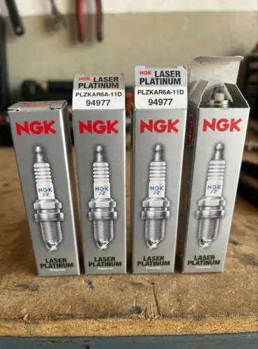 Jogo 4 Velas NGK Laser Platinum PLZKAR6A-11D (94977) - Novas