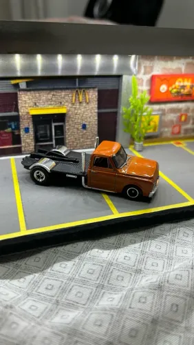 Miniatura HotWheels premium velozes e furiosos