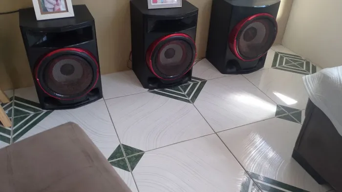 Caixa de som CJ88