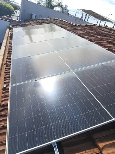 Kit de Energia Solar Usado - 8 Placas 570W + Inversor Solis 4kW