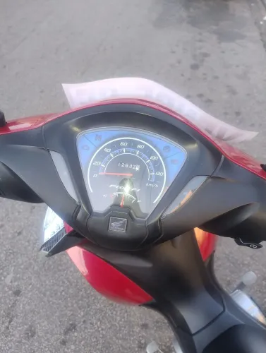 Honda biz super conservada!!