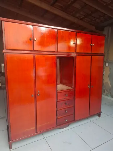 Guarda Roupa De Madeira (entrego)