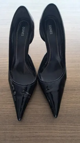 Sapato Scarpin em Verniz Preto