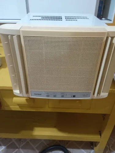Ar condicionado Consul 10mil BTUs, com controle remoto 