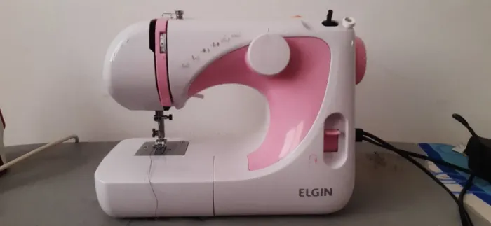 Máquina de costura Elgin JX-2040-2  220V