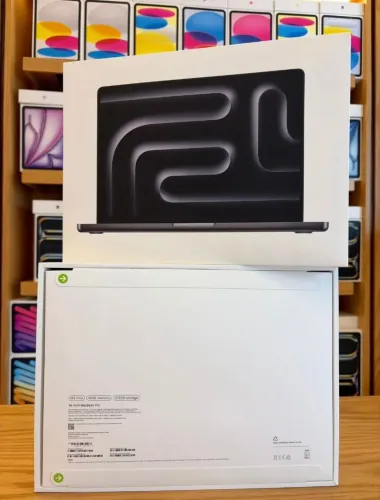MacBook Pro M5 14 1tb SSD 16gb de ram / Space black / Lacrado
