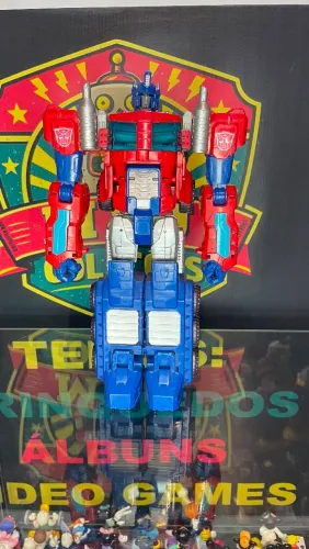 Boneco Transformers Optimus Prime