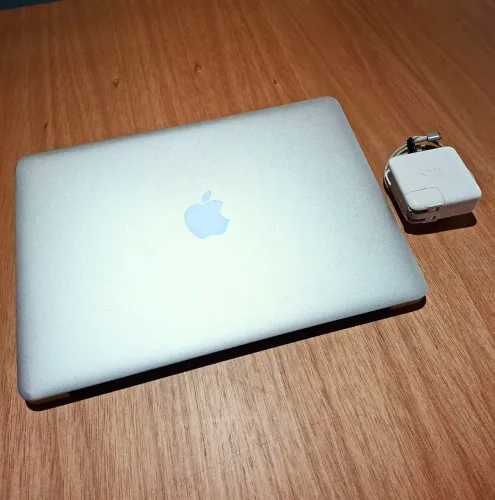 Apple Macbook Air 2015