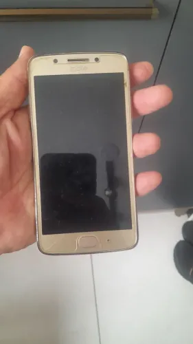 Moto g4