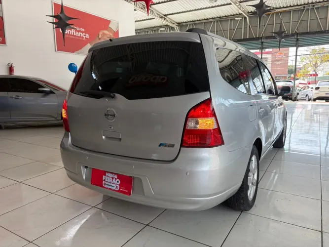 Nissan Livina Grand SL 1.8 16V Flex Fuel Aut. 2014