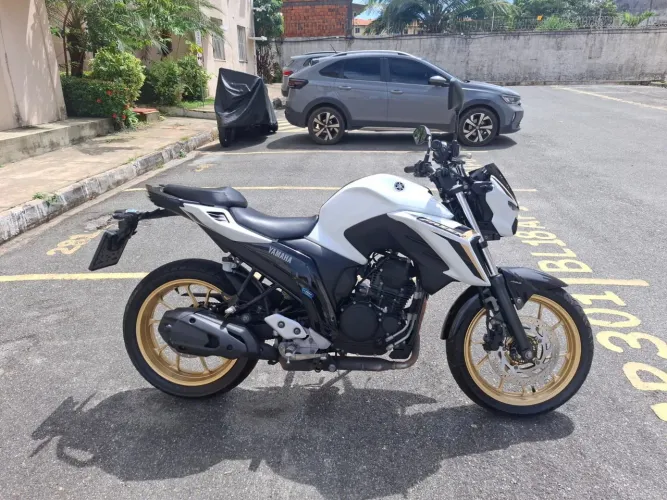 Yamaha FZ25 - 2025 Muito Nova