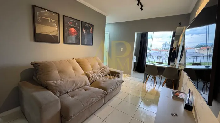 Apartamento com sacada e churrasqueira à venda no Rio Caveiras/Biguaçu