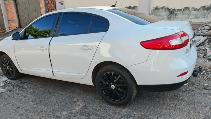 Renault Fluence Sed. Dyn. Plus 2.0 16V Flex Aut. 2016