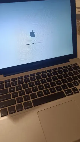 Apple MacBook Pro Intel core i5 2.5 ghz SSD 240gb 8gb prateado.