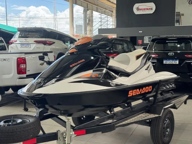 SEADOO GTI 130 2010 ( extremamente novo e revisado )