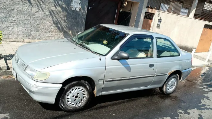 Volkswagen Logus 1.8 / CLI / CL (álcool) 2022