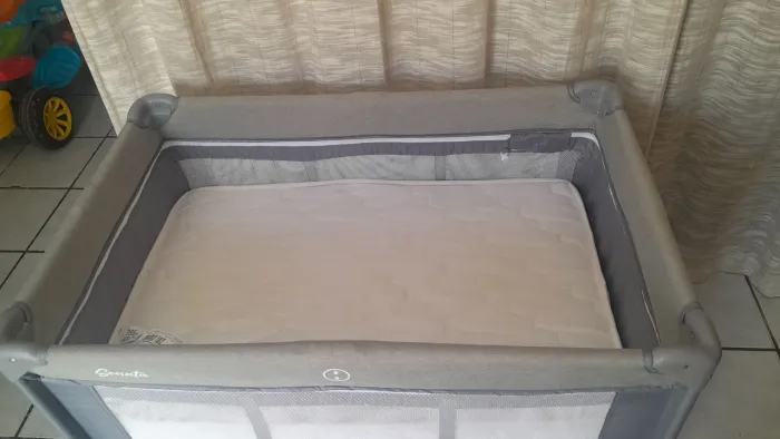 Cercadinho + colchão 