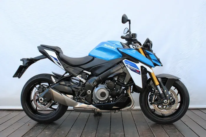 SUZUKI GSX-S 1000