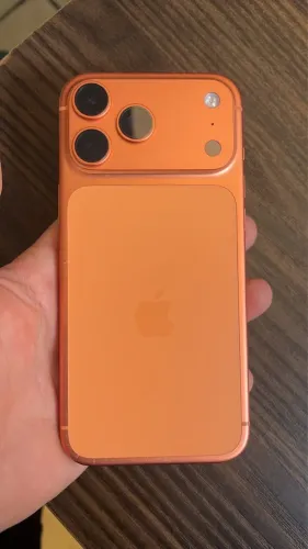iPhone 17 Pro Max 256GB - 97% de bateria