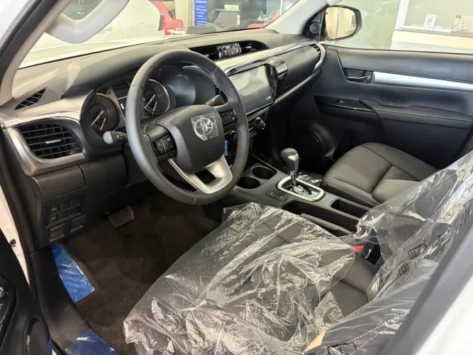 Toyota Hilux CD SRX 4X4 2.8 TDI 16V Diesel Aut. 2025