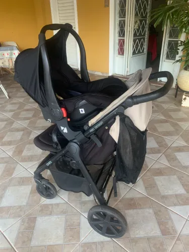 Carrinho + bebê conforto acoplável ABC Design
