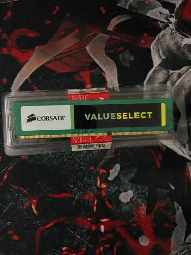 Memória RAM Corsair ValueSelect 4GB DDR3 1600MHz
