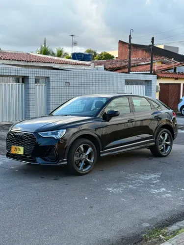Audi Q3 SPB Perf. Black 2.0 TFSI Tipt. Quat. 2022