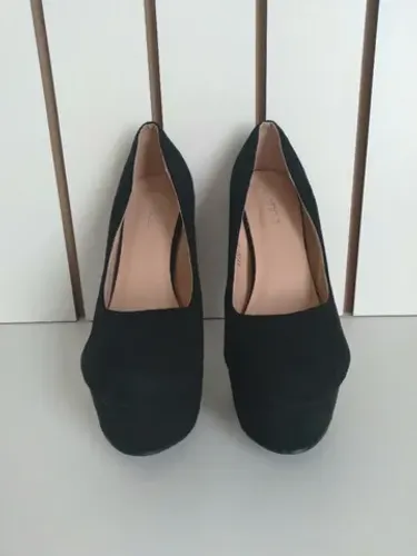 Sapato scarpin feminino modelo plataforma salto alto camurça preto 
