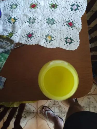 Antigo vaso de Murano amarelo