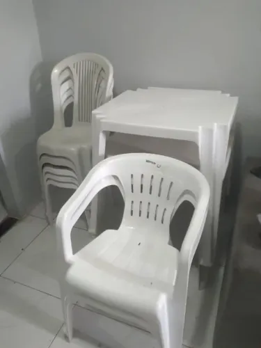 Mesa Quadrada  Branca TRAMONTINA + 7 Cadeiras 