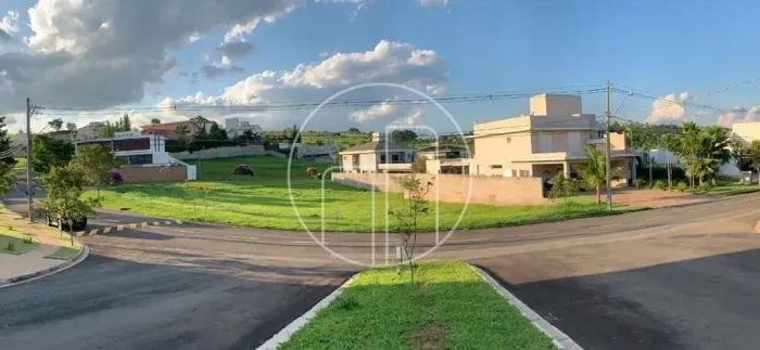 Terreno à venda em Campinas, Sousas, com 1053.01 m², Condomínio Residencial Jaguari