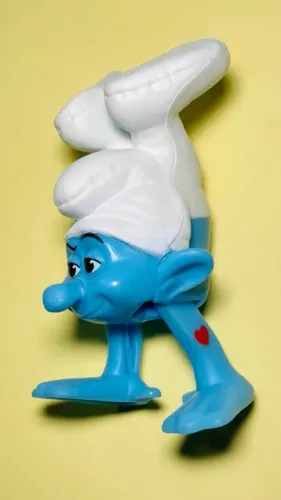 Smurf Robusto - boneco altura 7 cm - Mc Lanche Feliz da Turma dos Smurfs - miniatura