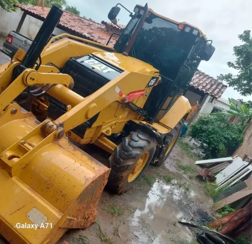 Retroescavadeira Cat 416F 2021- Investimento de R$50.100,00!