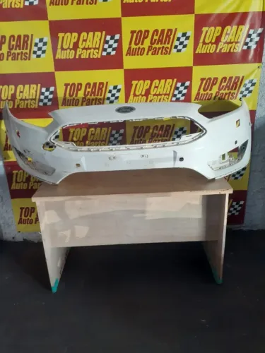 Parachoque dianteiro Ford focus hecth 2018 - usado, preço bom