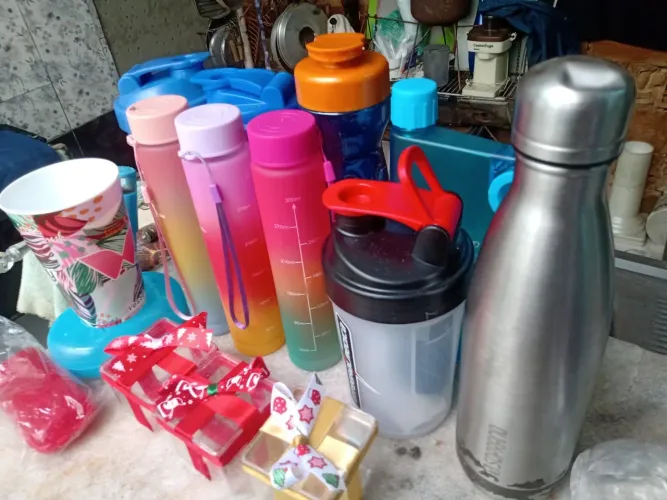 R$40 Garrafinhas e coqueteleiras
