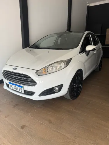 Ford Fiesta Titanium 1.6 16V Flex Aut. 14/2015