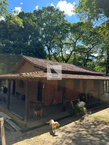 Linda Chácara no Bairro Jardim Rosario