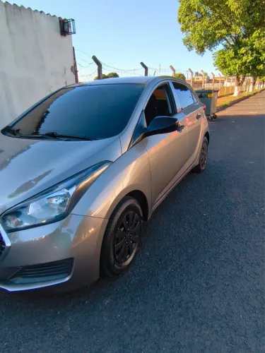 Hyundai HB20 Unique 1.0 Flex 12V Mec. 2019