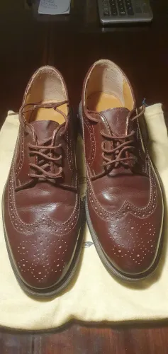 Par de sapatos em couro Mr.Cat