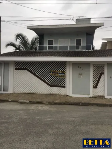 Casa no Vila Branca, 4 dormitórios.