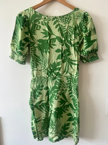 Vestido estampado floral verde
