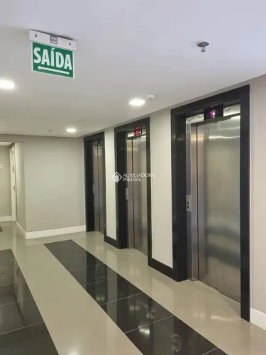 Sala comercial à venda no São Sebastião, POA