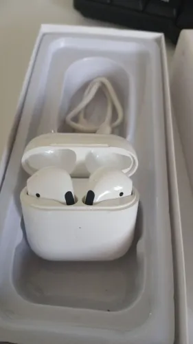 Fone de Ouvido Pro 4 novo na caixa