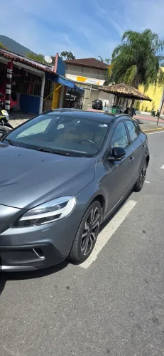 Volvo v40 cross country *