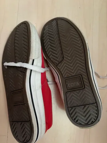 Tênis vermelho skate converse all star 34