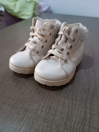 Bota infantil brege número 23