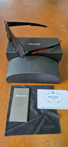 Óculos Prada