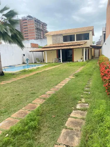 ? VENDE-SE CASA NA COROA DO MEIO
